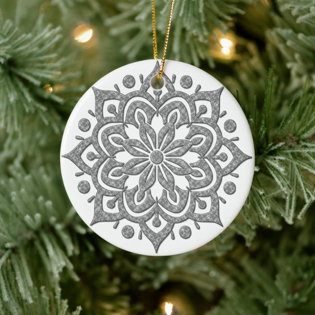Heathered Gray and White Lotus Snowflake Ornament (Baum)