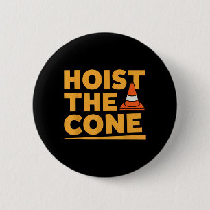 Hebe die Kegelpiraten den Verkehrszeichen-Baseball Button