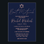 Hebrew Simple Rose Gold Burgundy Red Bat Mitzvah Einladung<br><div class="desc">Diese elegante, minimalistische und schicke Bat Mitzvah Einladung ist die perfekte Wahl für Ihre Tochter an ihrem besonderen Tag. Es zeichnet sich durch ein einfaches und modernes Imitat Rose Gold Typografie Design mit dem Stern von David auf einem marineblau Hintergrund. Es zeigt auch eine benutzerdefinierte Typografie des hebräischen Namens Ihres...</div>