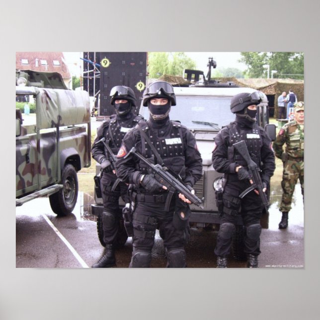 Heckler & Koch MP5 - serbische Polizei Poster (Vorne)