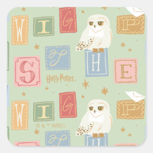 Hedwig-Post-Blockbuchstaben-Muster Quadratischer Aufkleber