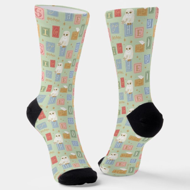 Hedwig-Post-Blockbuchstaben-Muster Socken (Gewinkelt)