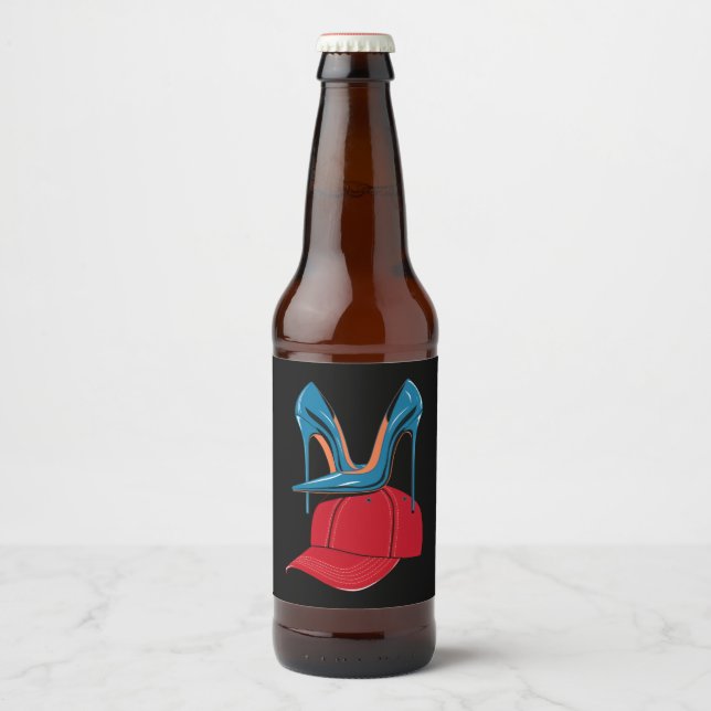 Heels, die Red MAGA Hat Election 2024 Bierflaschenetikett (Vorderseite)