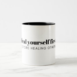 Heile dich selbst zweifarbige tasse