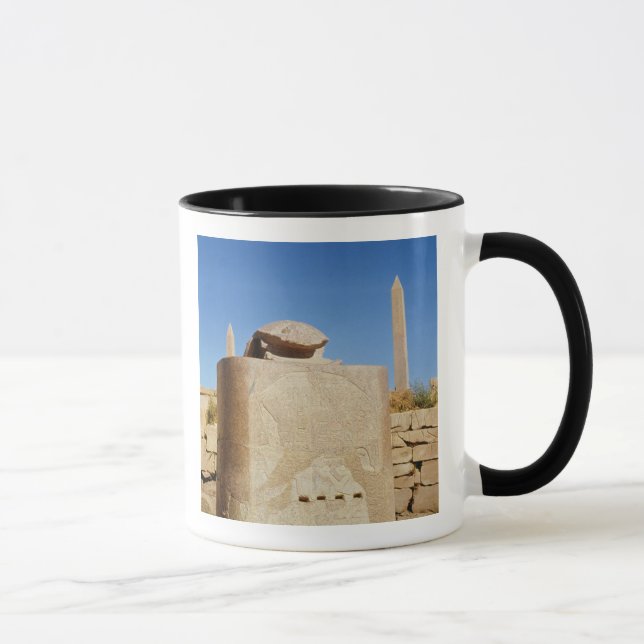 Heilige Scarabäusstatue im Tempel von Amun Tasse (Rechts)