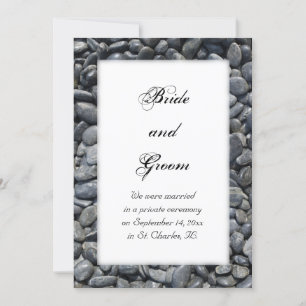Heiratsankündigung für sanfte schwarze Kieselstein Ankündigung