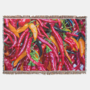 Heiße Chili-Schoten auf dem Bauernmarkt in Madison Decke