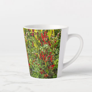 Heiße Paprikaschoten für den heißen Kaffee! Milchtasse
