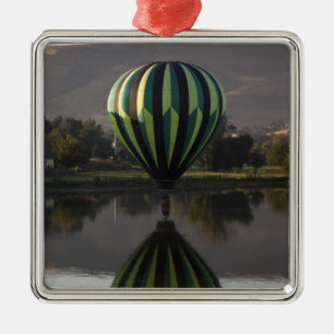 Heißluftballon über dem Yakima River Ornament Aus Metall