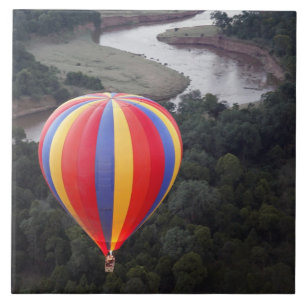 Heißluftballonfahren über den Mara-Fluss Fliese