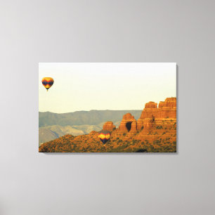 Heißluftballons bei Sedona, Arizona, USA. Leinwanddruck