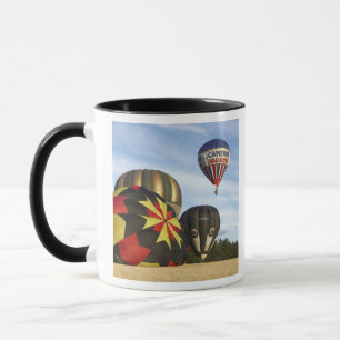 Heißluftballons in der Nähe von Wanaka, Südinsel, Tasse