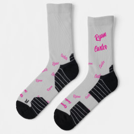 Heißrosa Küsse. Dein Name auf Grau Socken