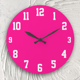 Heißrosa mit weißen Sportnummern Große Wanduhr