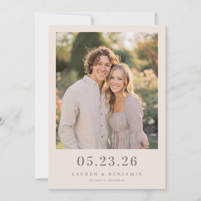 Heiteres Beiges Romantisches Foto Save The Date (Vorderseite)