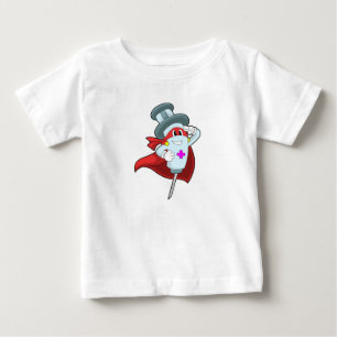 Helden als Krankenschwester mit Spritze Baby T-shirt