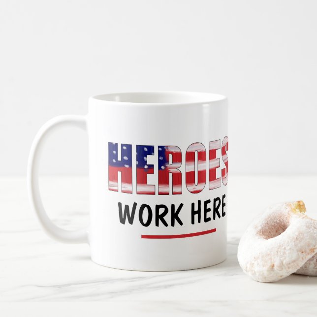 Helden arbeiten hier kaffeetasse (Mit Donut)