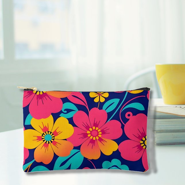 Hell und kühl Retro-Blume im Dopaminstil Zubehörtasche (Bright and Bold Retro Flowers-Dopamine Style Accessory Pouch)