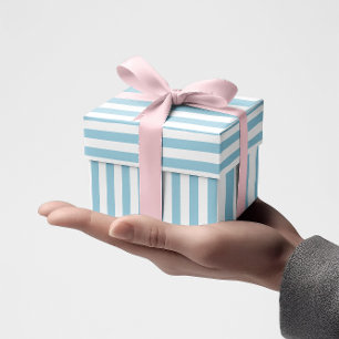 Hellblau gestreiftes Muster Geschenkpapier