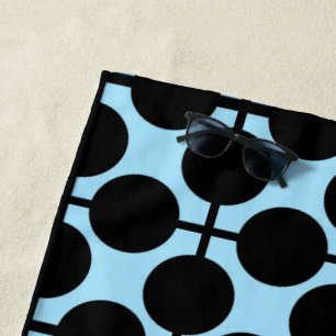 Hellblau mit schwarzer geometrischer strandtuch