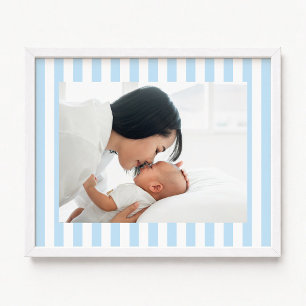 Hellblau und weiß gestreifte neue Baby-Jungen-Foto Poster