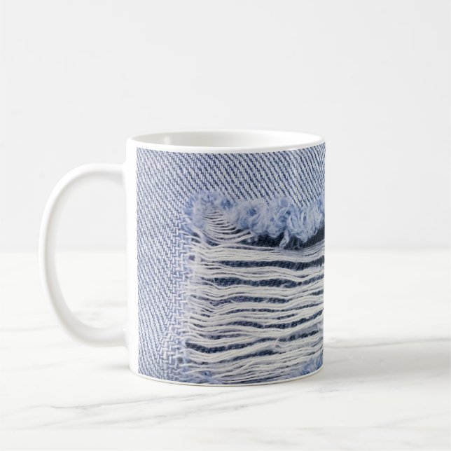 Hellblaue zerrissene Jeans-Textur Kaffeetasse (Links)