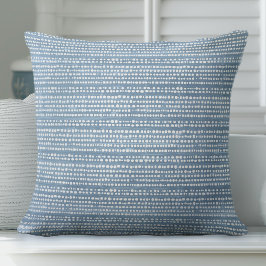 Hellblaues dekoratives Kissen