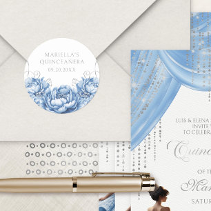 Hellblaues florales elegantes Quinceanera Runder Aufkleber