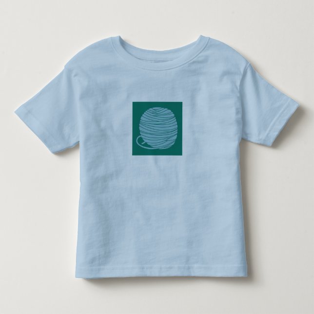 Hellblaues T-Shirt mit Wollknäuel (Vorderseite)