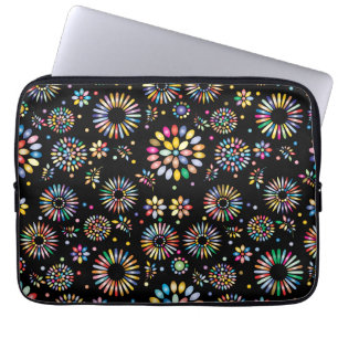 Helle farbenfrohe Blumenkreise auf Schwarz Laptopschutzhülle