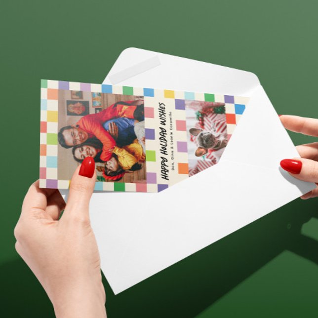 Helle, farbenfrohe Checkerboard 2 Foto Skinny Feiertagskarte (Colorful checkerboard patterned two photo skinny holiday card with custom message on back)