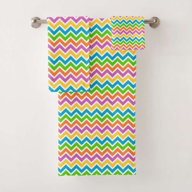 Helle Farbige Regenbogen-Chevron-Muster Badhandtuch Set (Insitu)