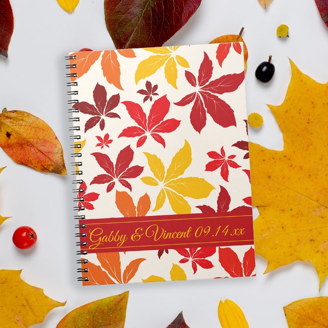 Helle Herbstlaube Hochzeit Notizblock (The Bright Fall Leaves Notebook can be used as a custom advice book or guest book.)