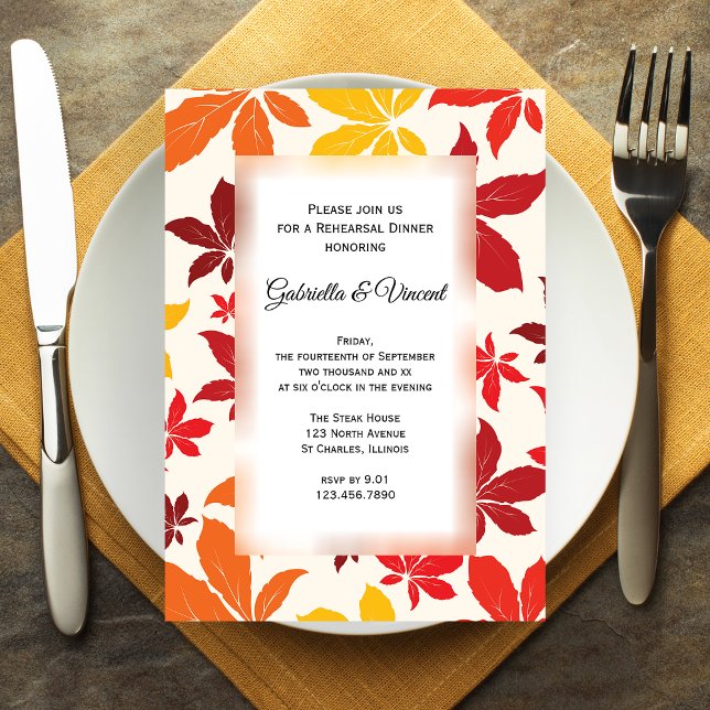 Helle Herbstlaube Hochzeitsessen Probe Einladung (Set a warm Autumn tone with the Bright Fall Leaves Wedding Rehearsal Dinner Invitation.)