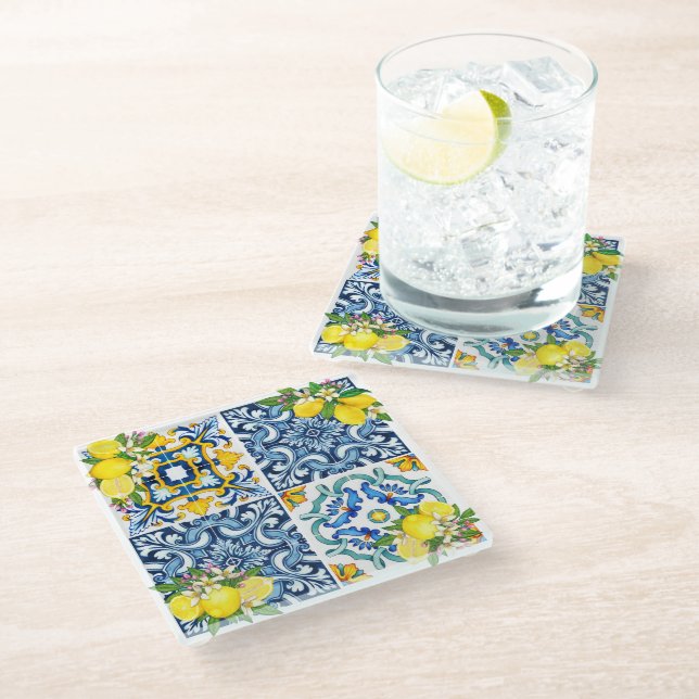 Helle mediterrane sizilianische Tiles Citrus Lemon Glasuntersetzer (Schrägansicht)