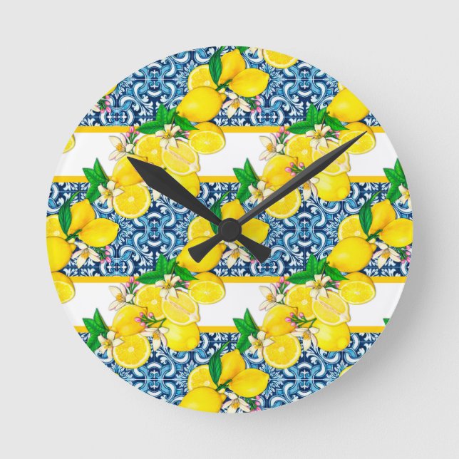 Helle mediterrane sizilianische Tiles Citrus Lemon Runde Wanduhr (Vorderseite)