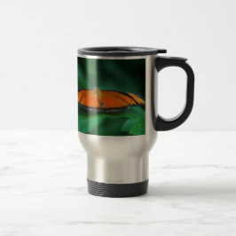 Helle Orange und schwarze Schmetterlinge auf der l Reisebecher