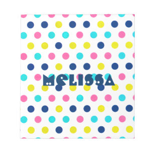 Helle Pastellpolka-Punkte mit personalisiertem Notizblock