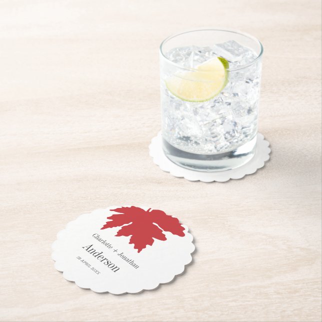 Helle Red Autumn Maple Leaf Wedding Party Untersetzer (Vor Ort)