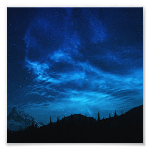 HELLE STERNE IN EINEM DUNKEN UND BLAUEN HIMMEL FOTODRUCK