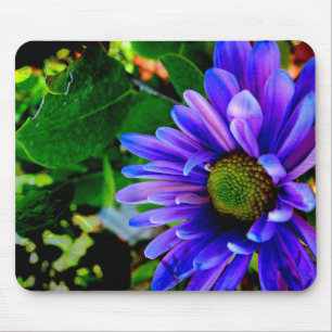 Helle violette Blume Mousepad