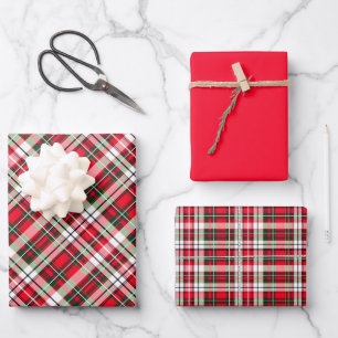 Helle Weihnachts-Tartan-Karodecke mit Frohe Weihna Geschenkpapier Set