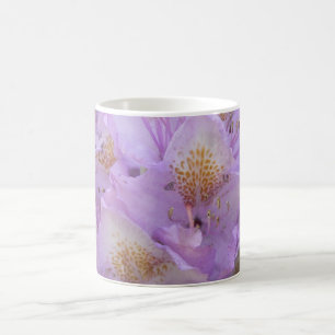 Heller Pflaumen-Rhododendron im Frühjahr Kaffeetasse
