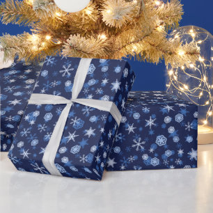Helles Blau und Winter Weiße Schneeflocken Muster Geschenkpapier