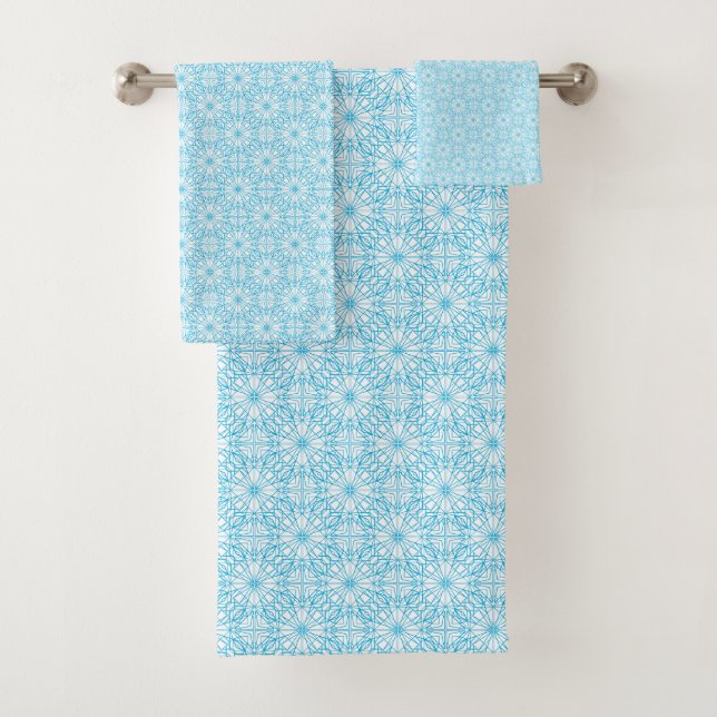 Helles, blaues, geometrisches Symmetriemuster Badhandtuch Set (Insitu)