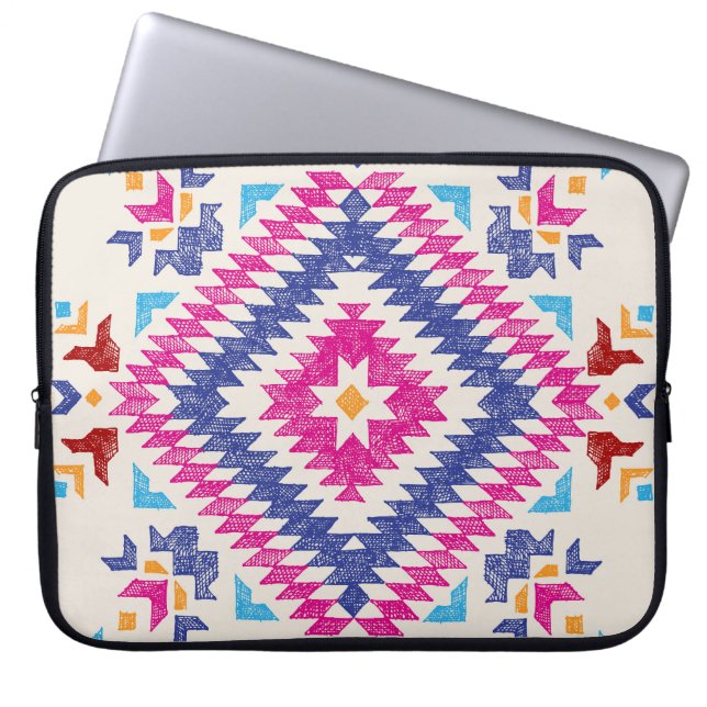 Helles, handGezeichnet Tribal Design Element. Laptopschutzhülle (Vorderseite)