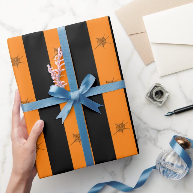 Helles Orange- und Schwarz-Halloween-Muster Geschenkpapier (Schenken)