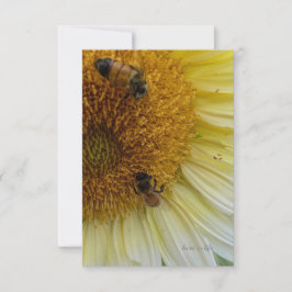 Hellgelbe Sonnenblumen und Bienen Mitteilungskarte
