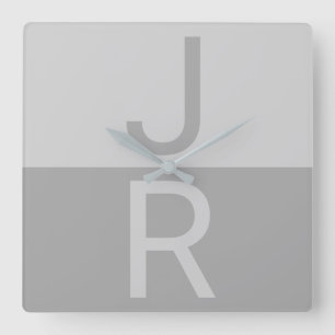 Hellgrau & Grau Moderne Anfangsbuchstaben Monogram Quadratische Wanduhr