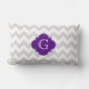 Hellgrau Wht Chevron Lila Vierpass-Monogramm Lendenkissen